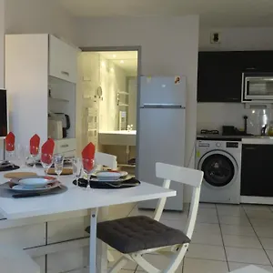 T2 Standing Confort Au Calme - Parking En Option Appartement Lyon